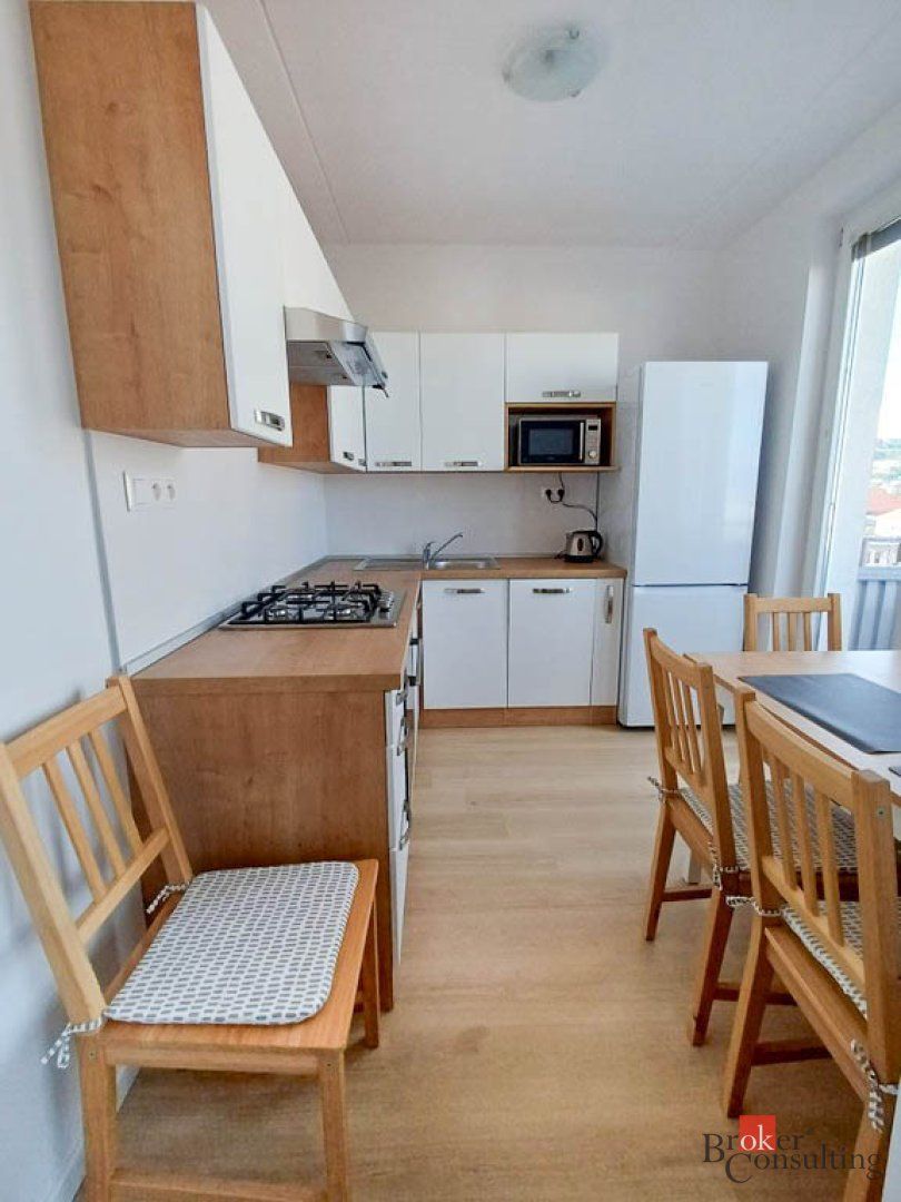 Kompletne zrekonštruovaný 3i byt s balkónom- Račianske mýto – foto 5