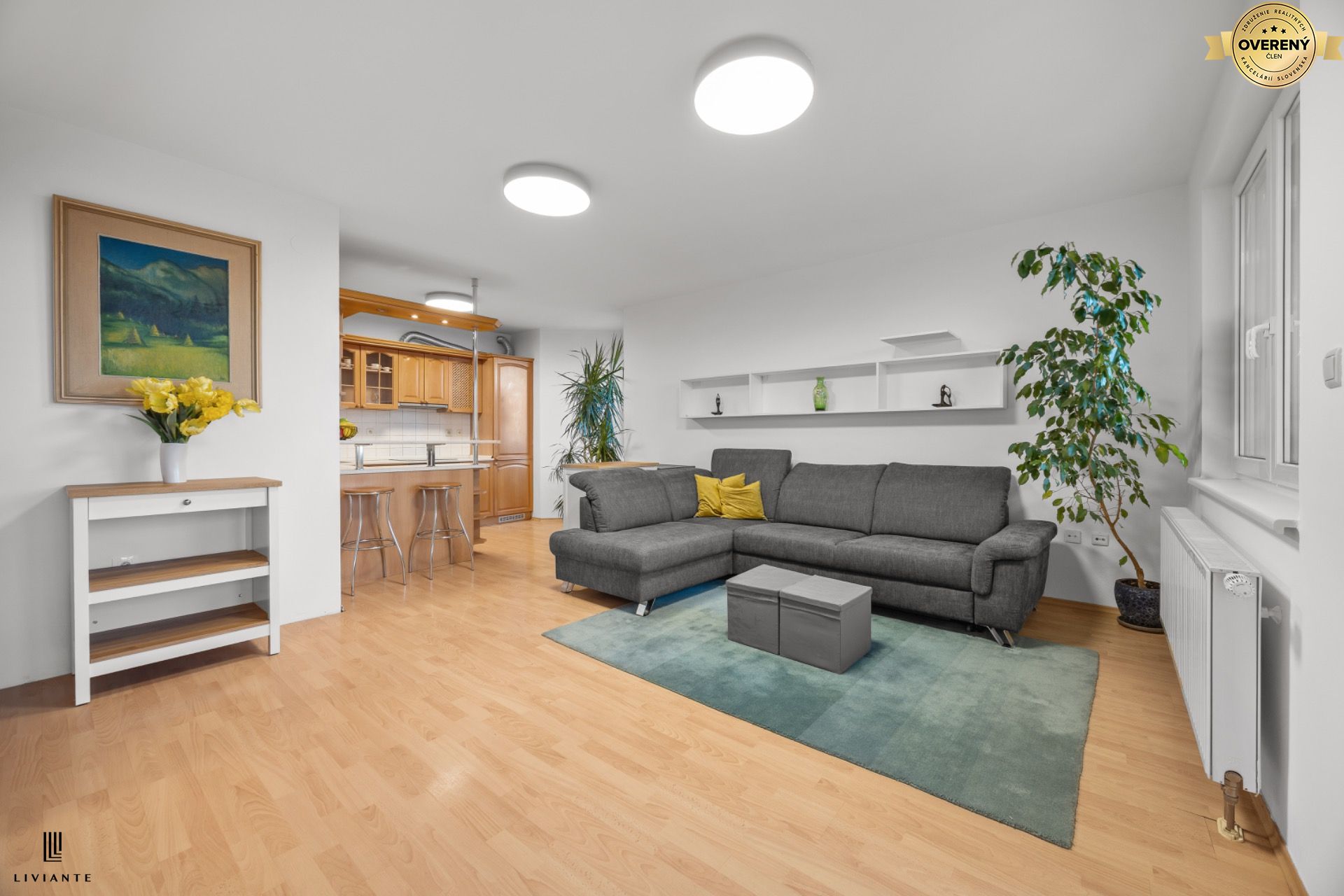 Svetlý byt so šatníkom a parkovaním, Kresánkova 1, BA IV – foto 2