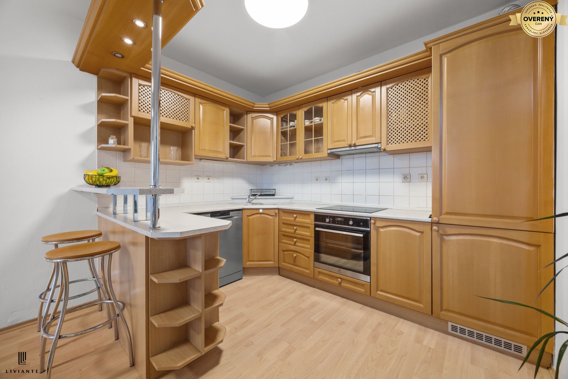 Svetlý byt so šatníkom a parkovaním, Kresánkova 1, BA IV – foto 4