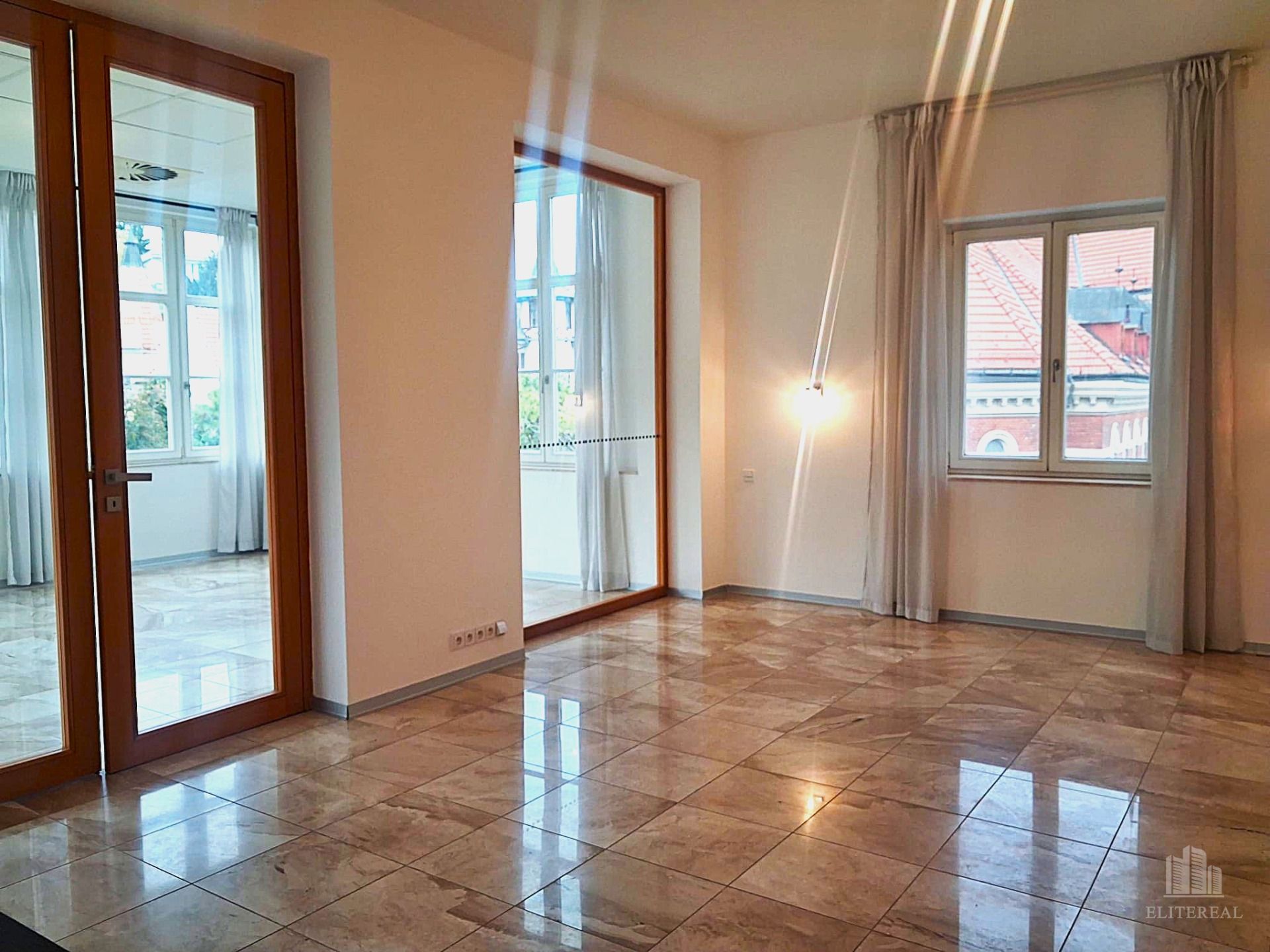 Luxusný a veľkorysý 3‑izbový byt so zimnou terasou ul. Hĺbka ul. BA I – foto 6