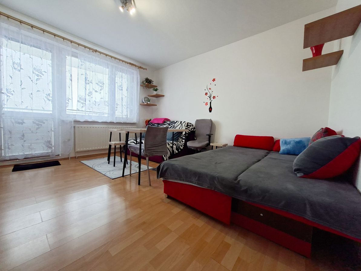 Zariadený 1 izbový byt na ulici Rovniankova v Bratislave – foto 4