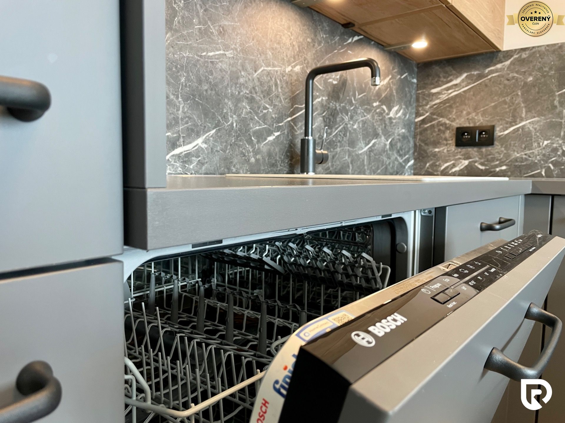 3. veža v projekte Sky Park | 2‑izbový byt na 25. poschodí – foto 10