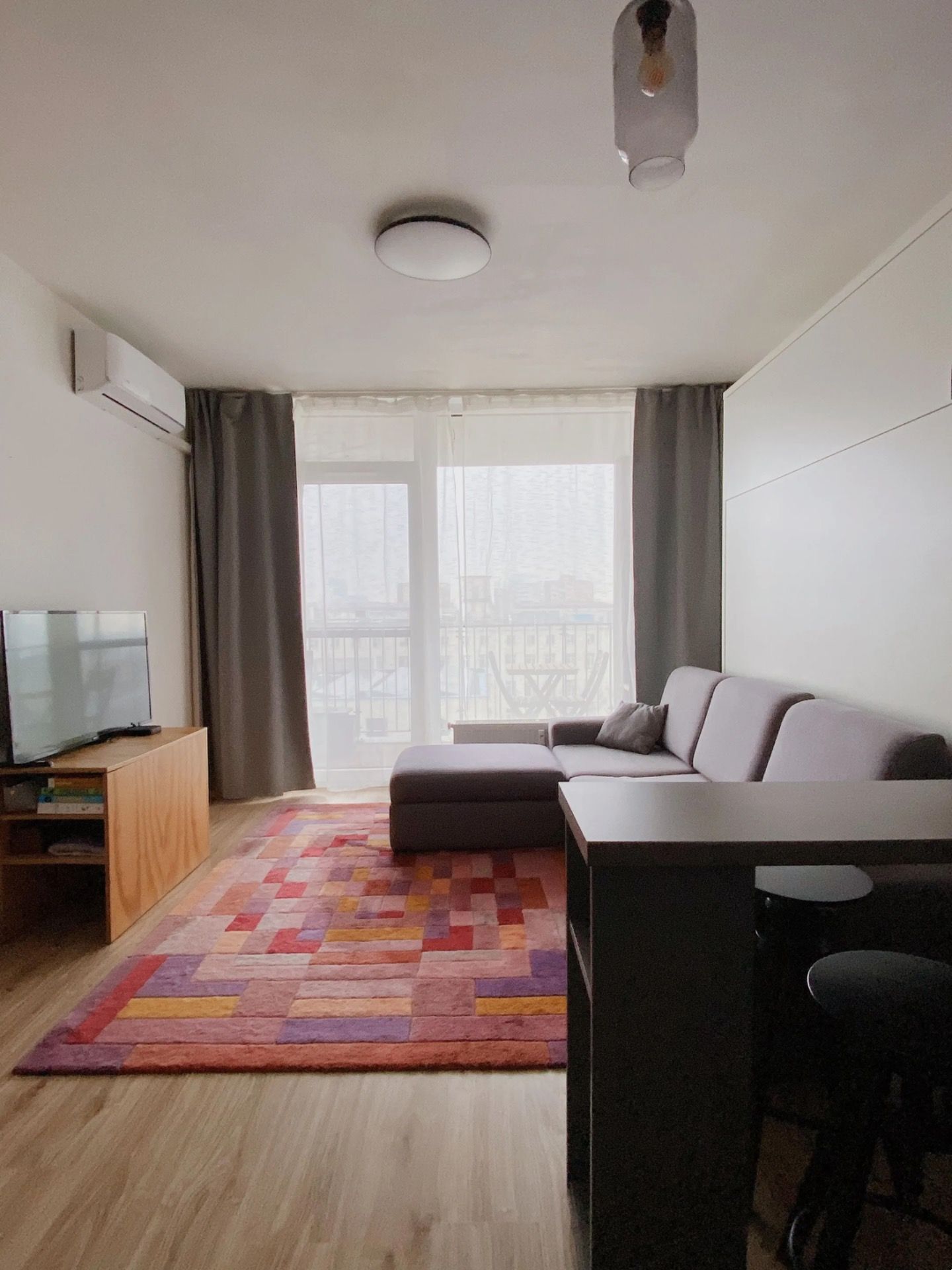 1‑izbový byt na prenájom s balkónom, Bratislava- Nové Mesto