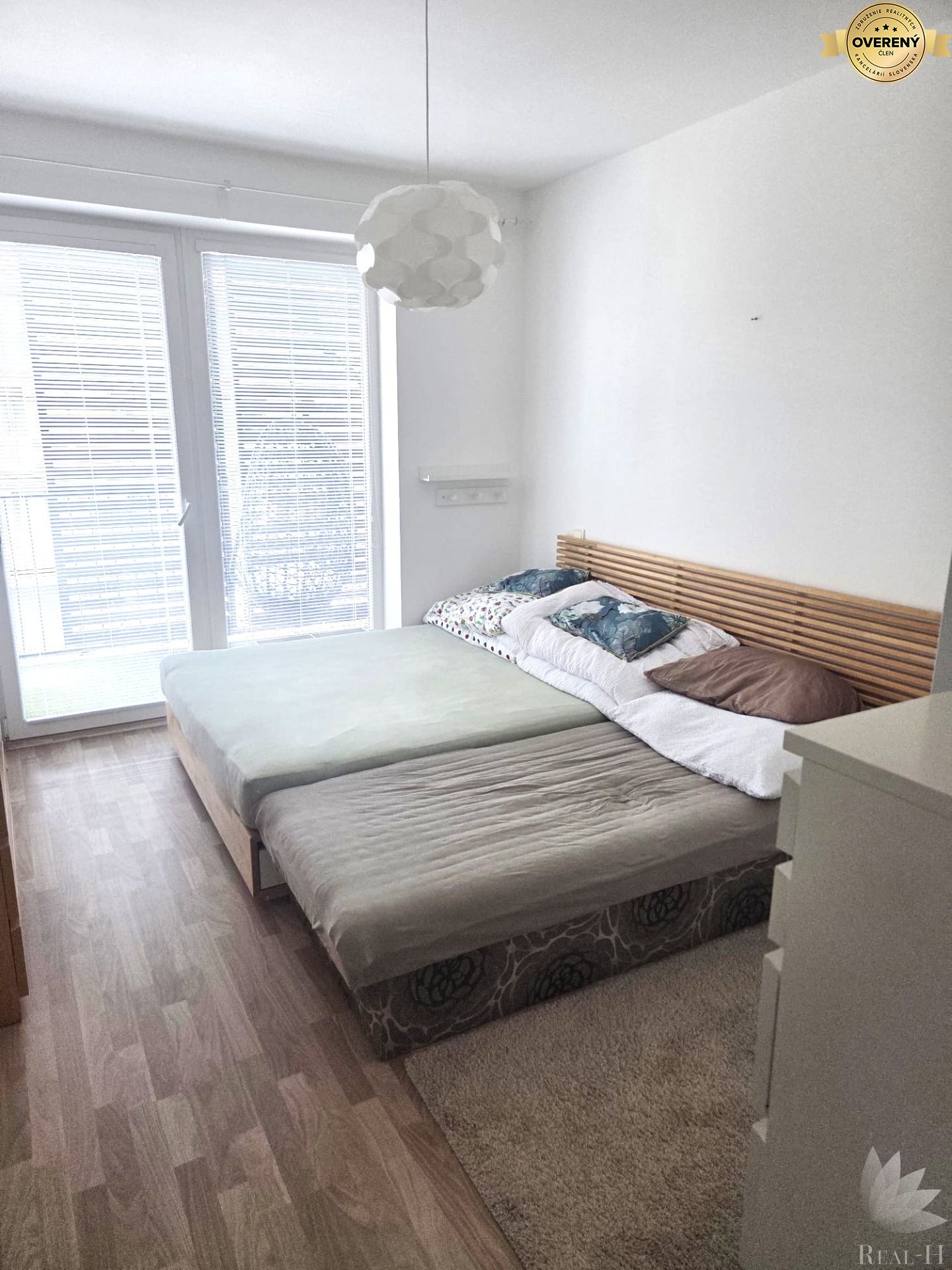 Moderný 2‑izbový byt s veľkým balkónom v projekte Slnečnice – foto 10