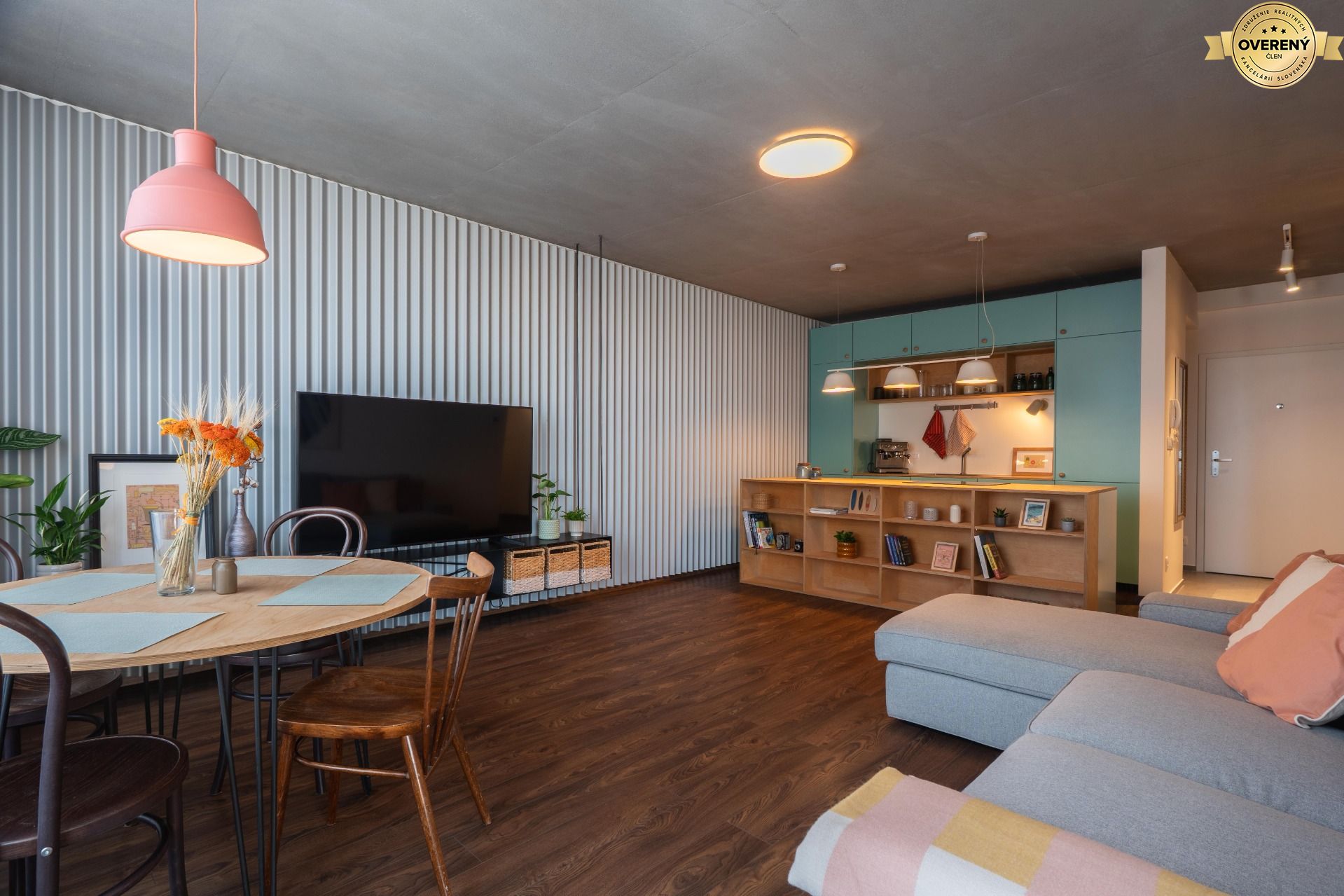 [b]Dizajnový 3‑izbový byt s panoramatickým výhľadom | 82,79 m² | City – foto 4