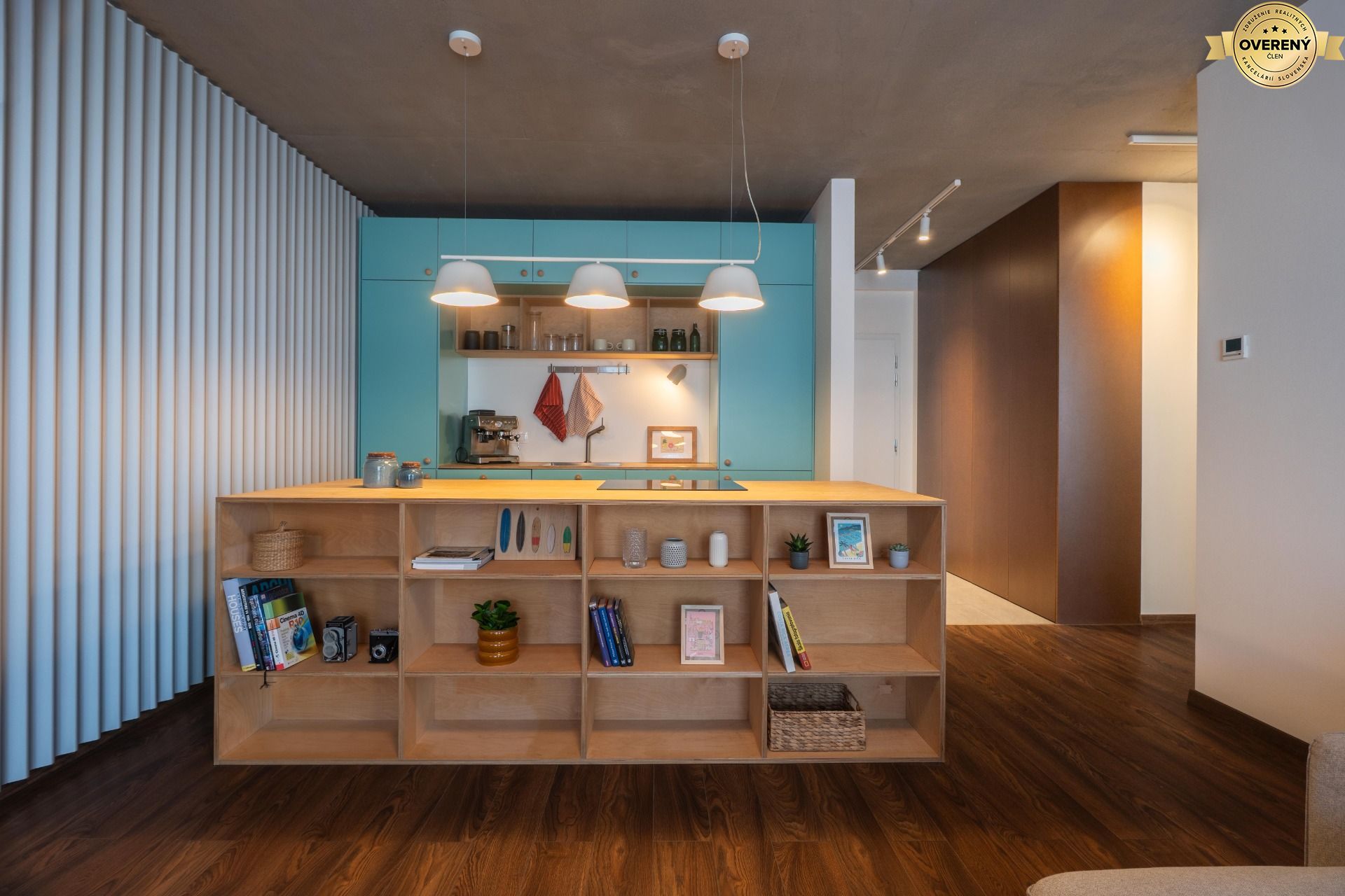 [b]Dizajnový 3‑izbový byt s panoramatickým výhľadom | 82,79 m² | City – foto 2