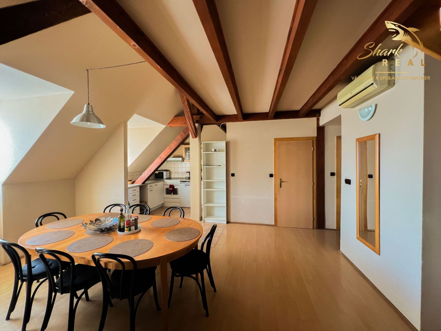 160 m² v podkroví | Absolútne centrum | Grosslingo – foto 2