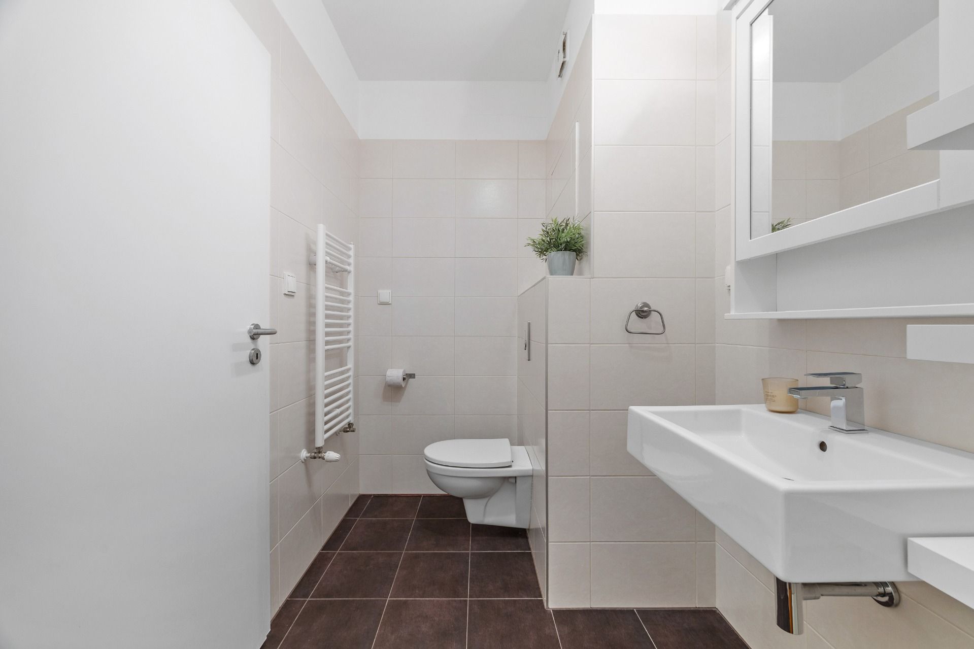 NUERA I SLNEČNICE slnečný byt s veľkou loggiou, Žltá ulica – foto 10