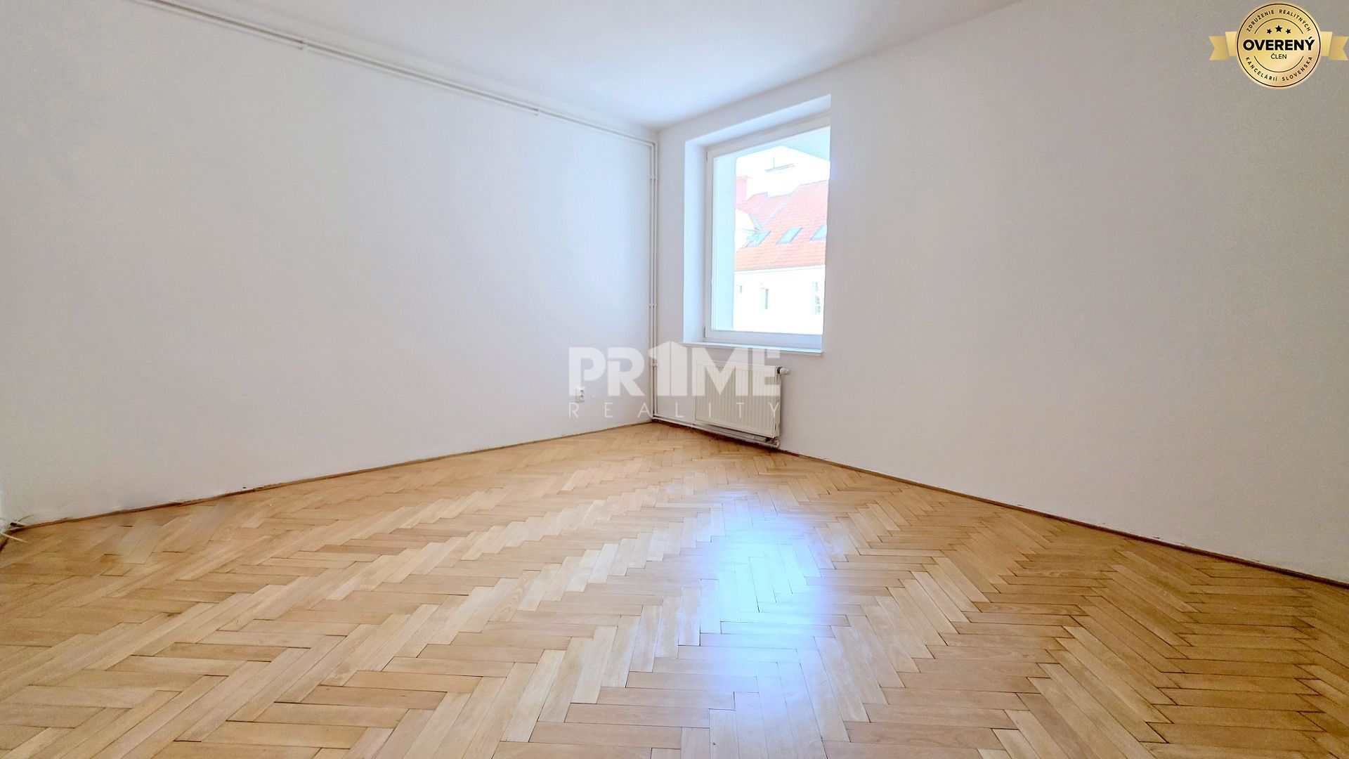 Veľkometrážny staromestký 2i ( 80 m2 ), centrum, loggia, klemensova ul – foto 5