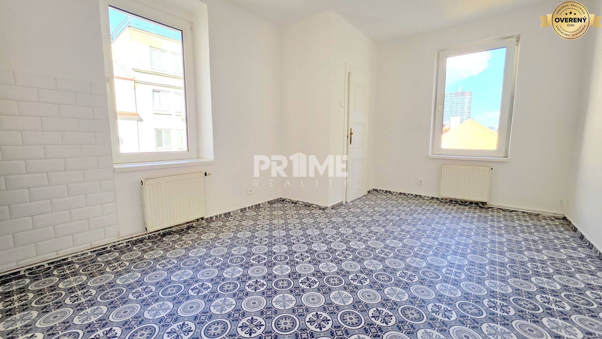Veľkometrážny staromestký 2i ( 80 m2 ), centrum, loggia, klemensova ul – foto 8