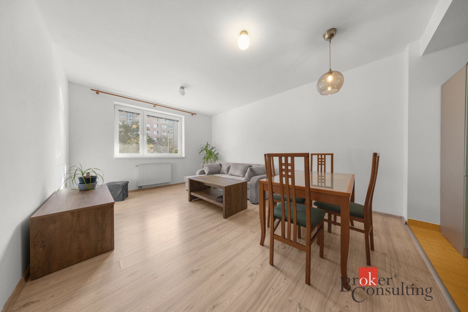 Zariadený 2‑izbový byt (71,41 m²) s parkovacím státím – BA – foto 5