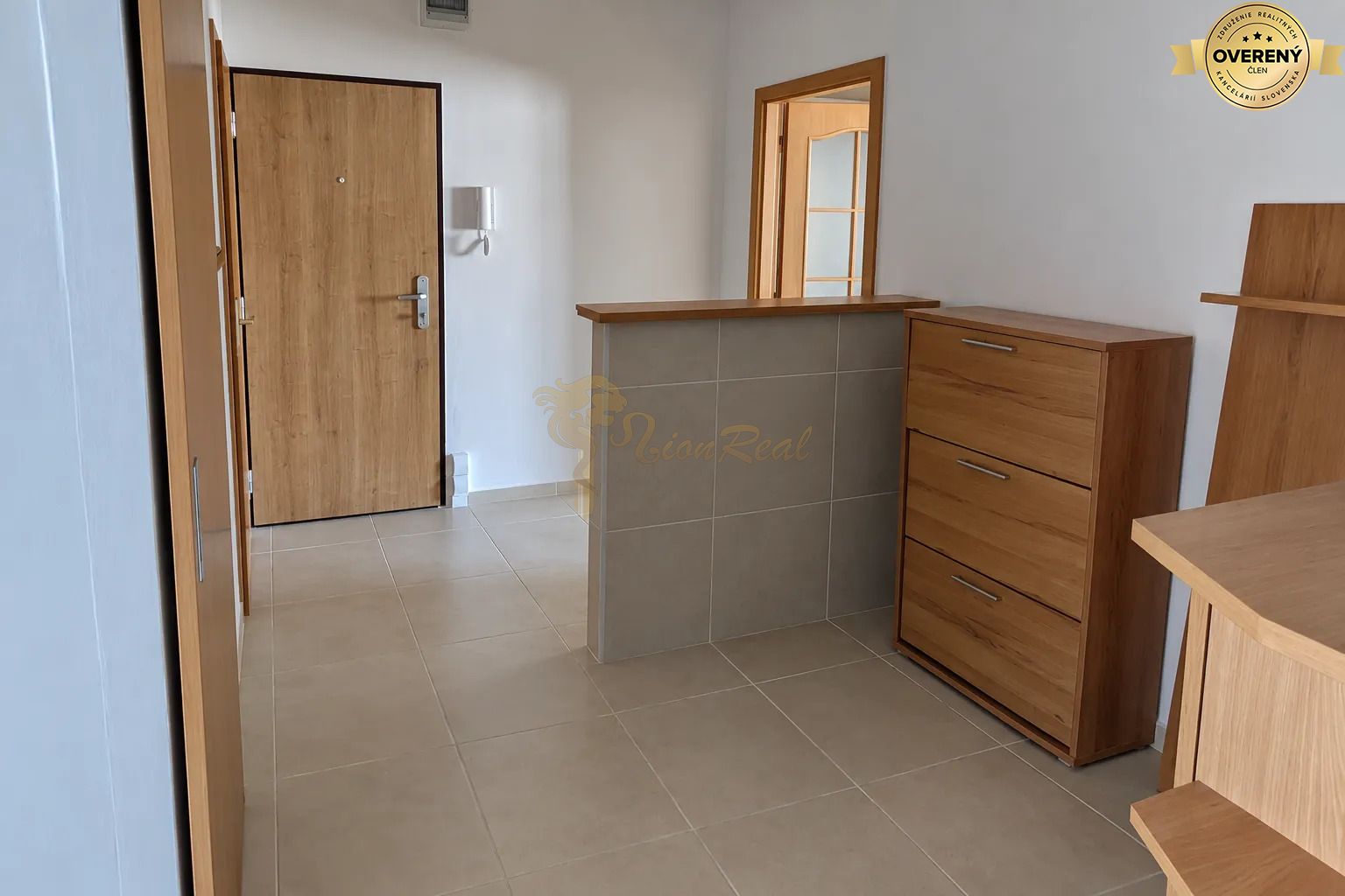 Veľký 2‑izb. byt, Štefunkova ul., Ružinov - Pošeň, 4 p/7 – foto 4