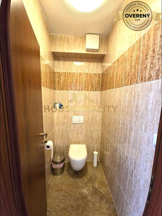 Obrovský 2 izbový byt s parkingom, Kresánkova ulica, BA IV. Dlhé diely – foto 9