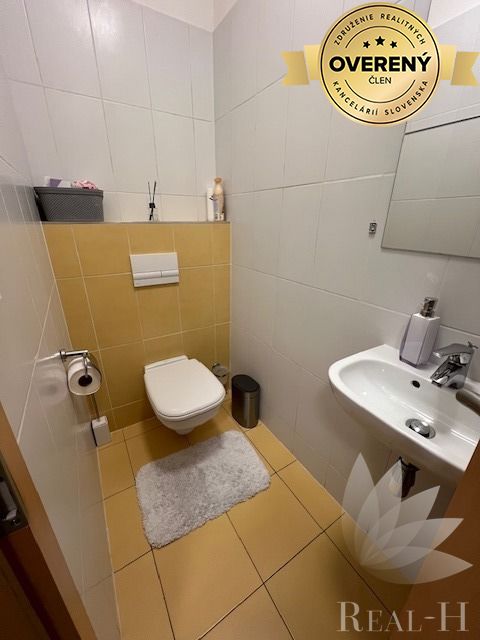 Real -h ponúka na predaj priestranný 2‑izbový byt v troch vežiach – foto 7