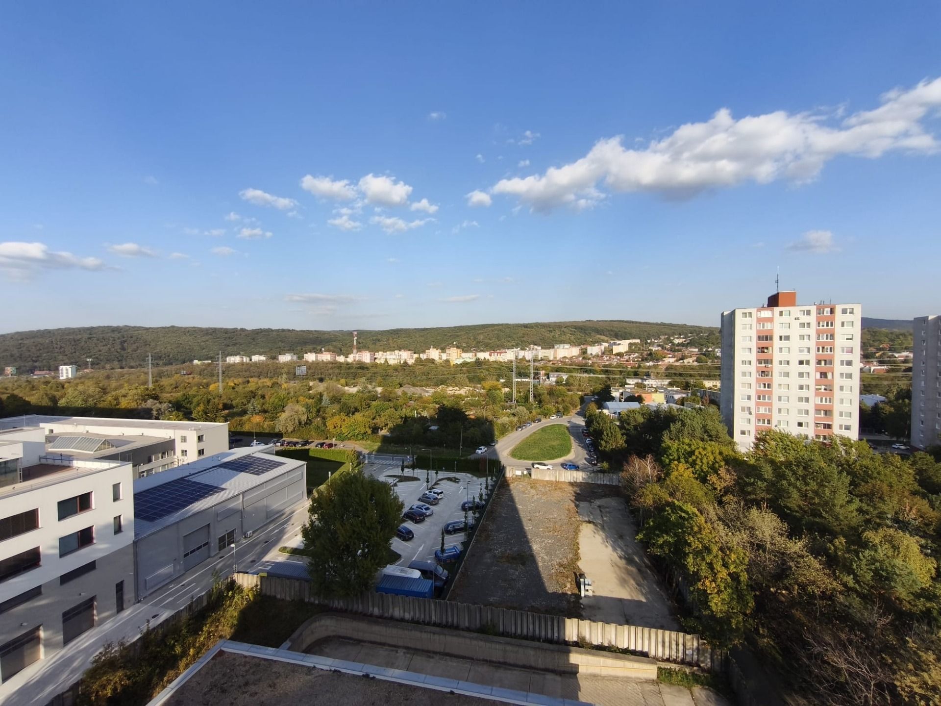 Na predaj garsónka s lodžiou a nádherným výhľadom – Sekurisova, Bratis – foto 8