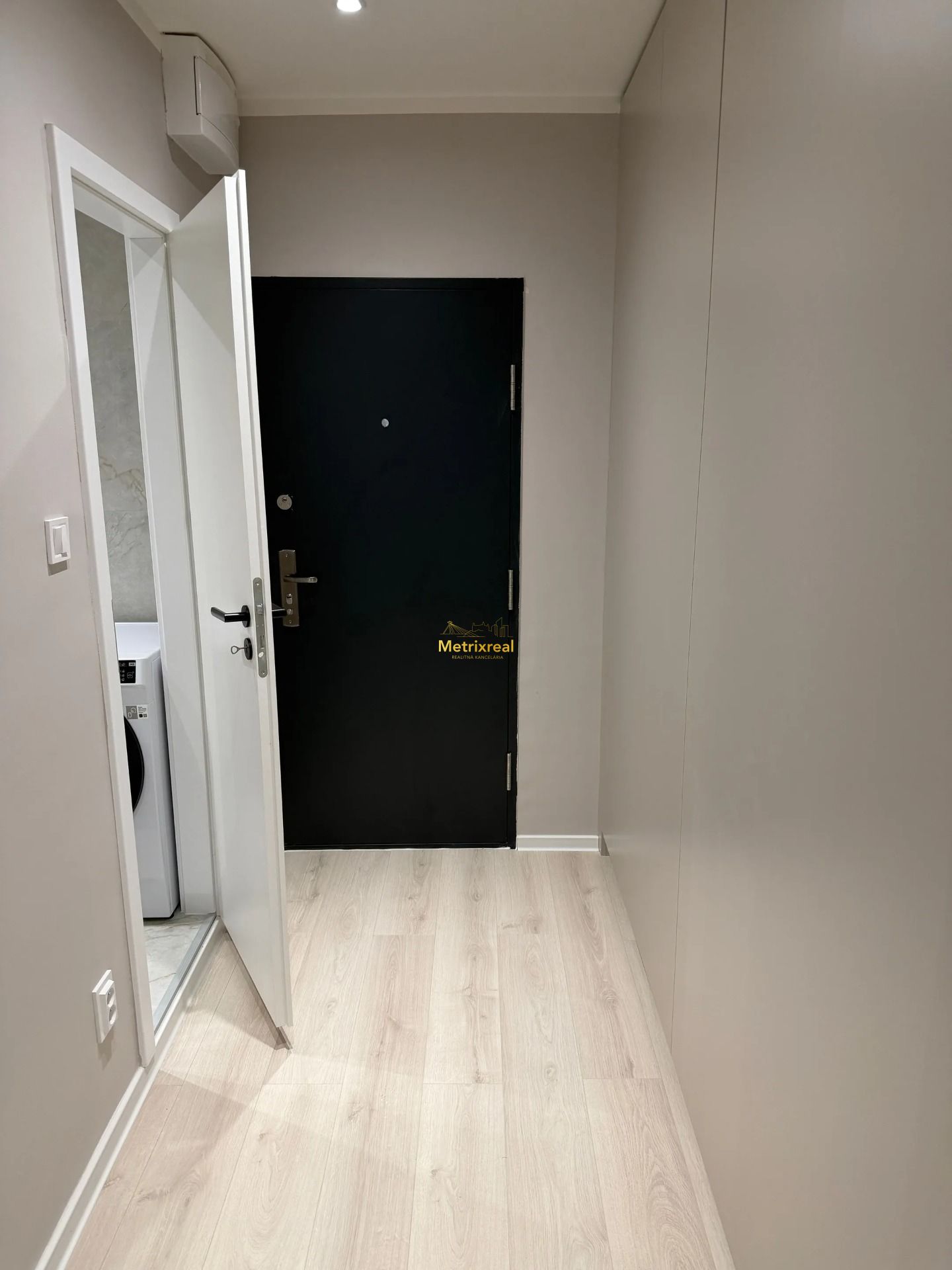 Nadštandardný 1izb. byt, kompletná rekonštrukcia, Dúbravka – foto 8