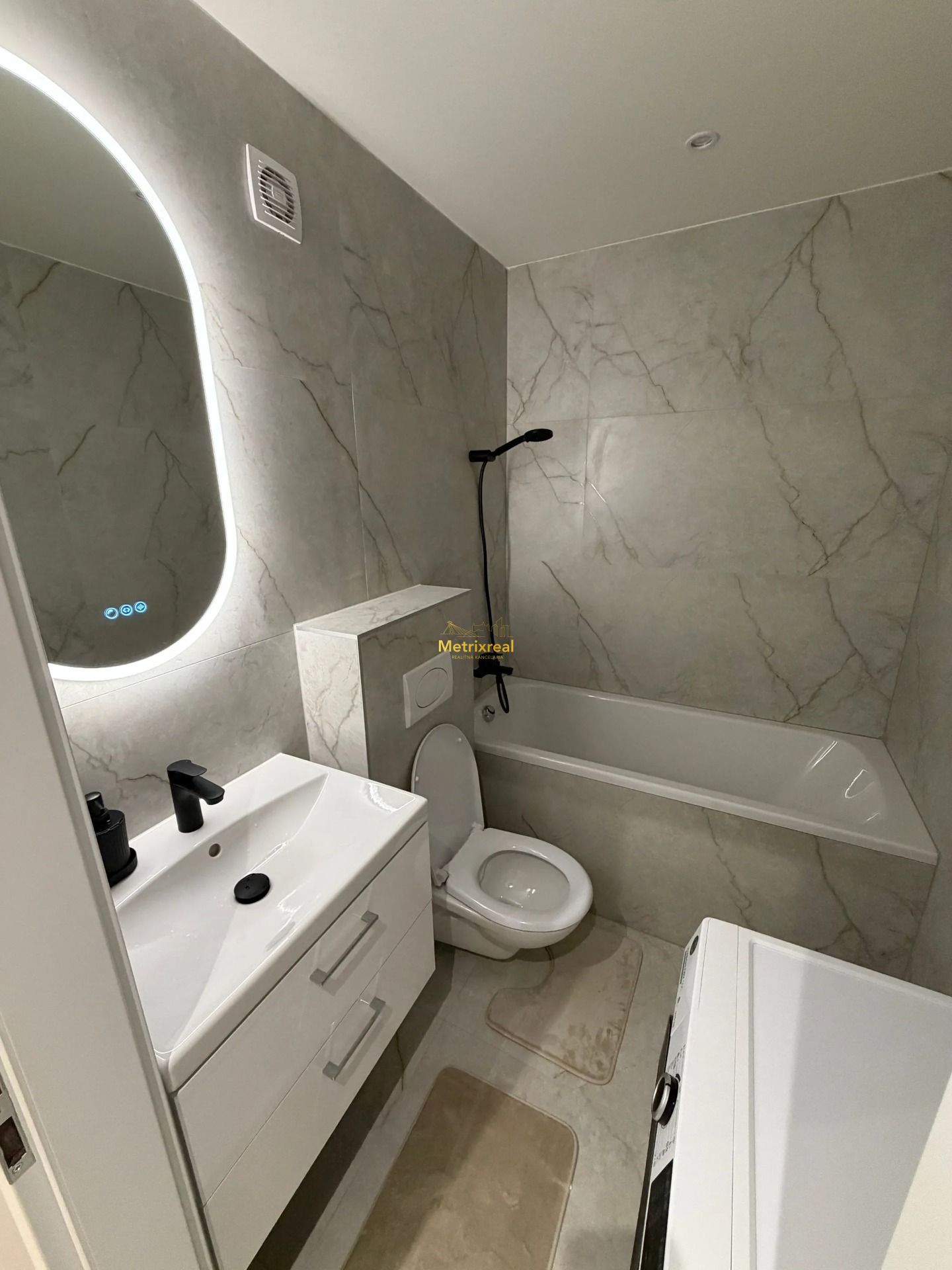 Nadštandardný 1izb. byt, kompletná rekonštrukcia, Dúbravka – foto 6