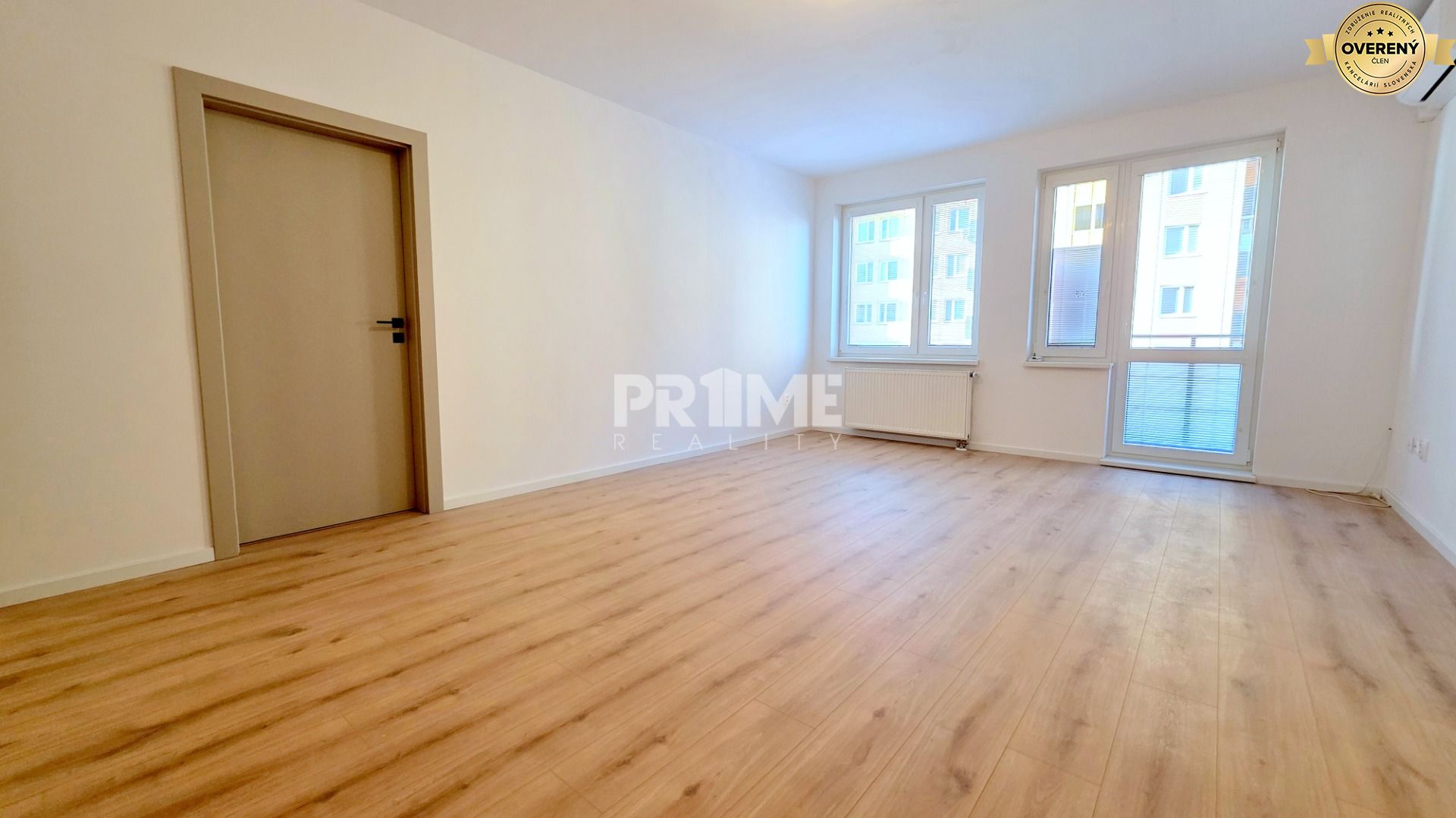 Moderný 2,5i byt, nov.,nová rekonštrukcia,balkón,klíma,vyšehradská ul. – foto 3