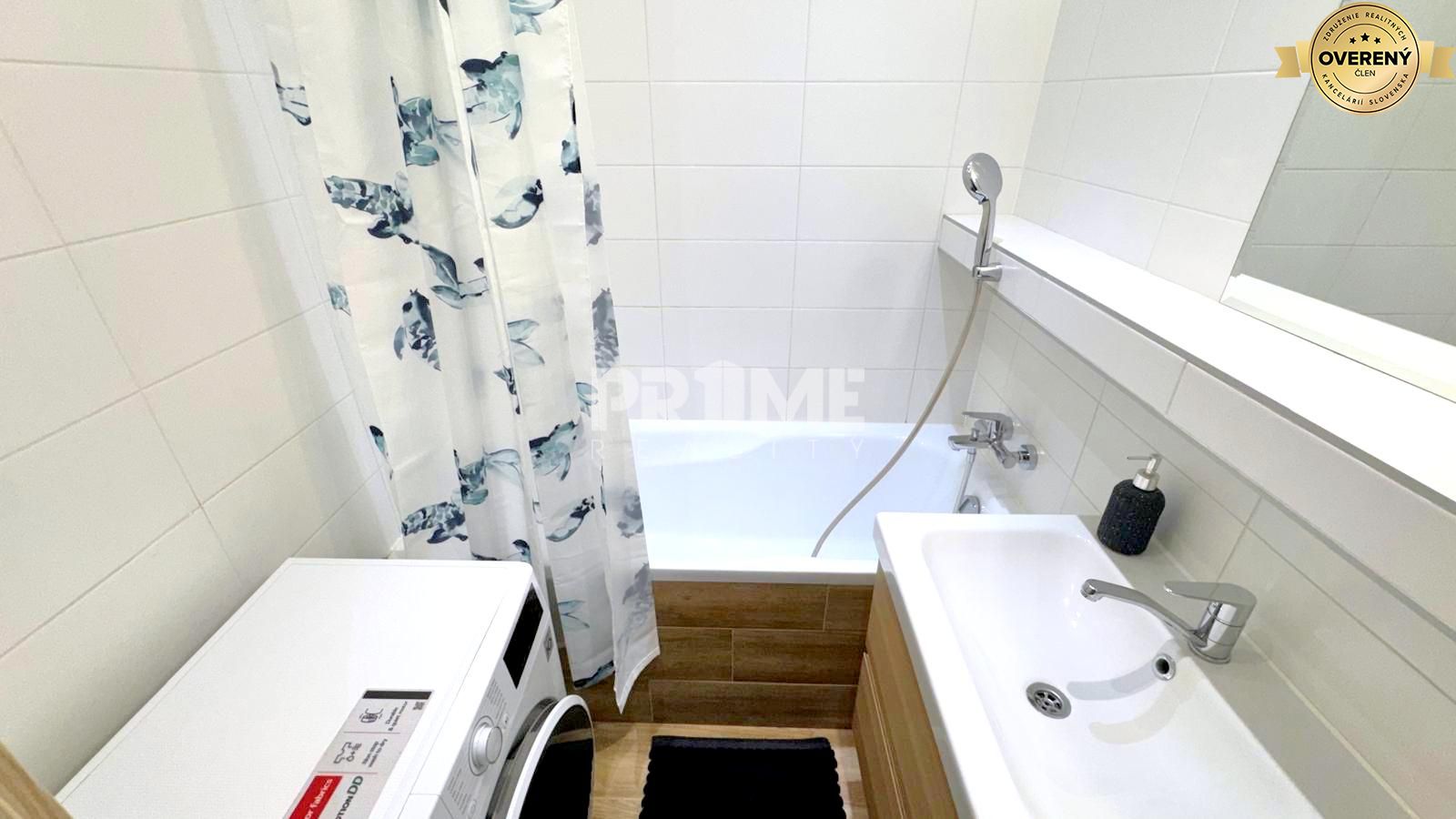 MODERNÝ 1i byt, REKONŠTRUKCIA, KLÍMA, PARKING,Pekníkova ulica,Dúbravka – foto 10
