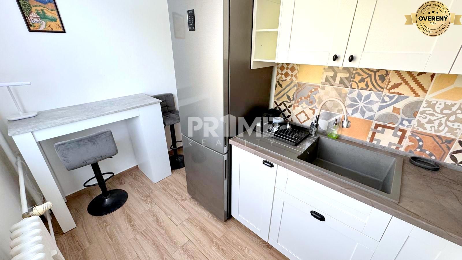 MODERNÝ 1i byt, REKONŠTRUKCIA, KLÍMA, PARKING,Pekníkova ulica,Dúbravka – foto 5