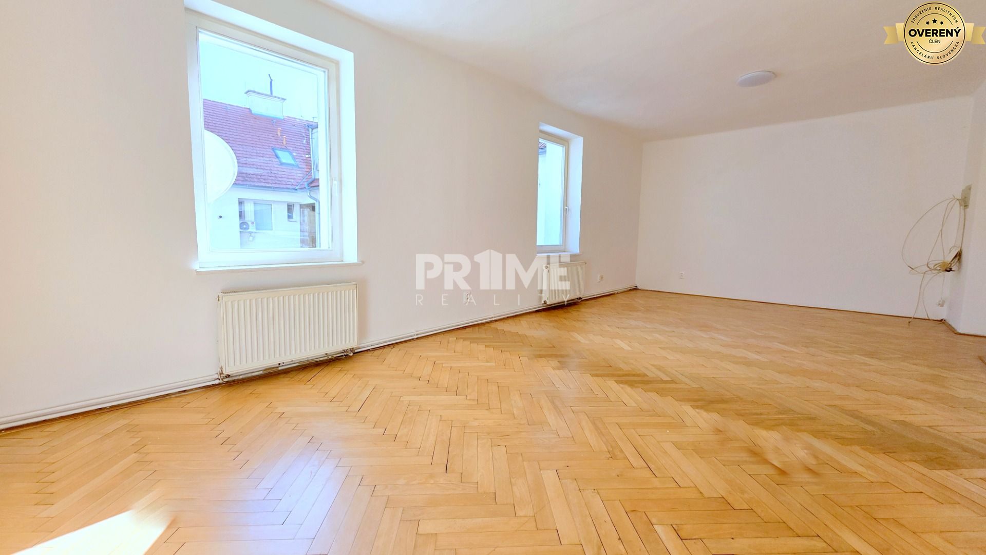 Veľkometrážny staromestký 2i ( 80 m2 ), centrum, loggia, klemensova ul – foto 2