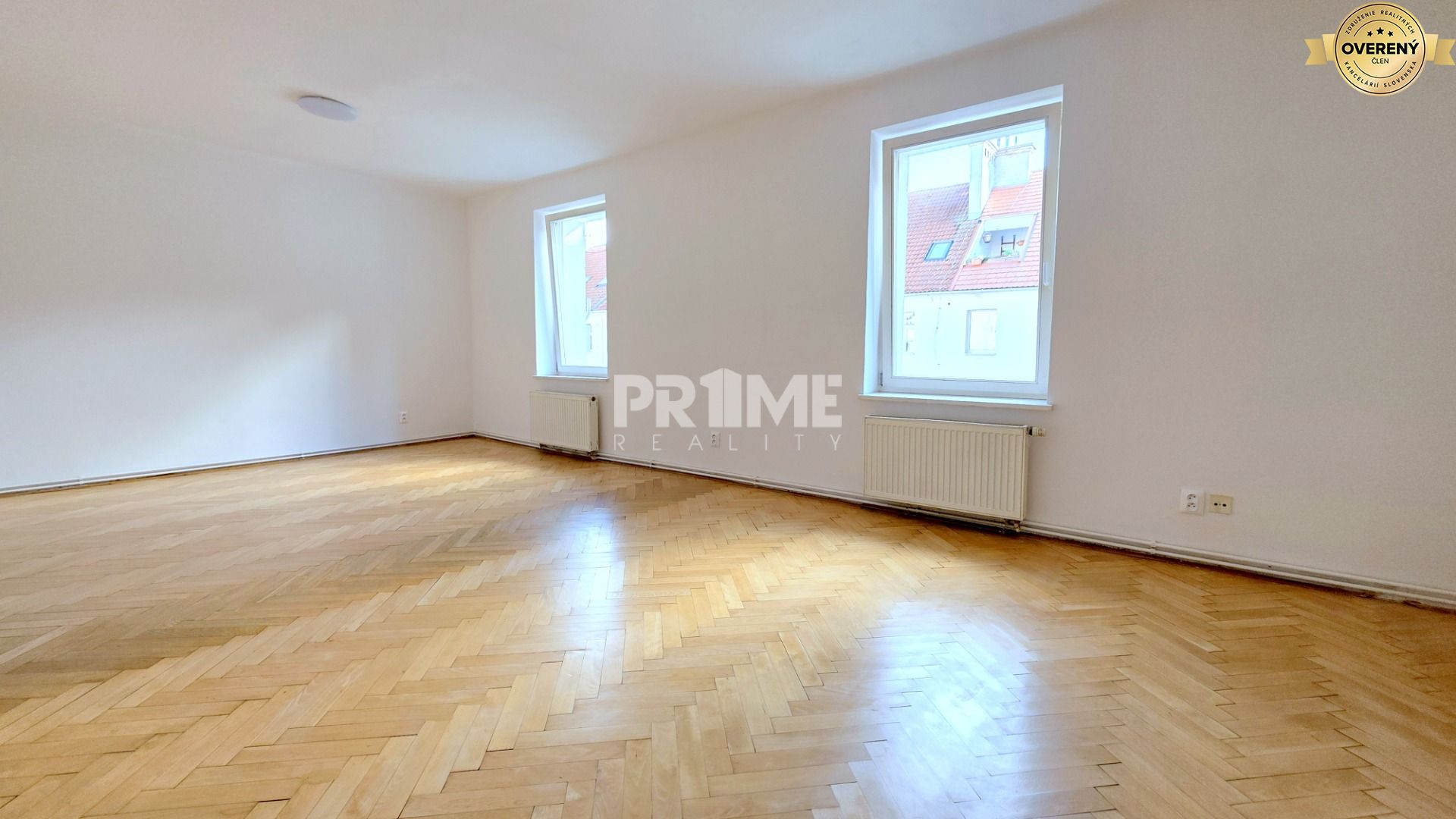 Veľkometrážny staromestký 2i ( 80 m2 ), centrum, loggia, klemensova ul – foto 3