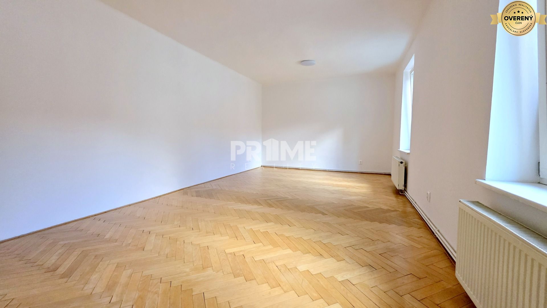 Veľkometrážny staromestký 2i ( 80 m2 ), centrum, loggia, klemensova ul – foto 4