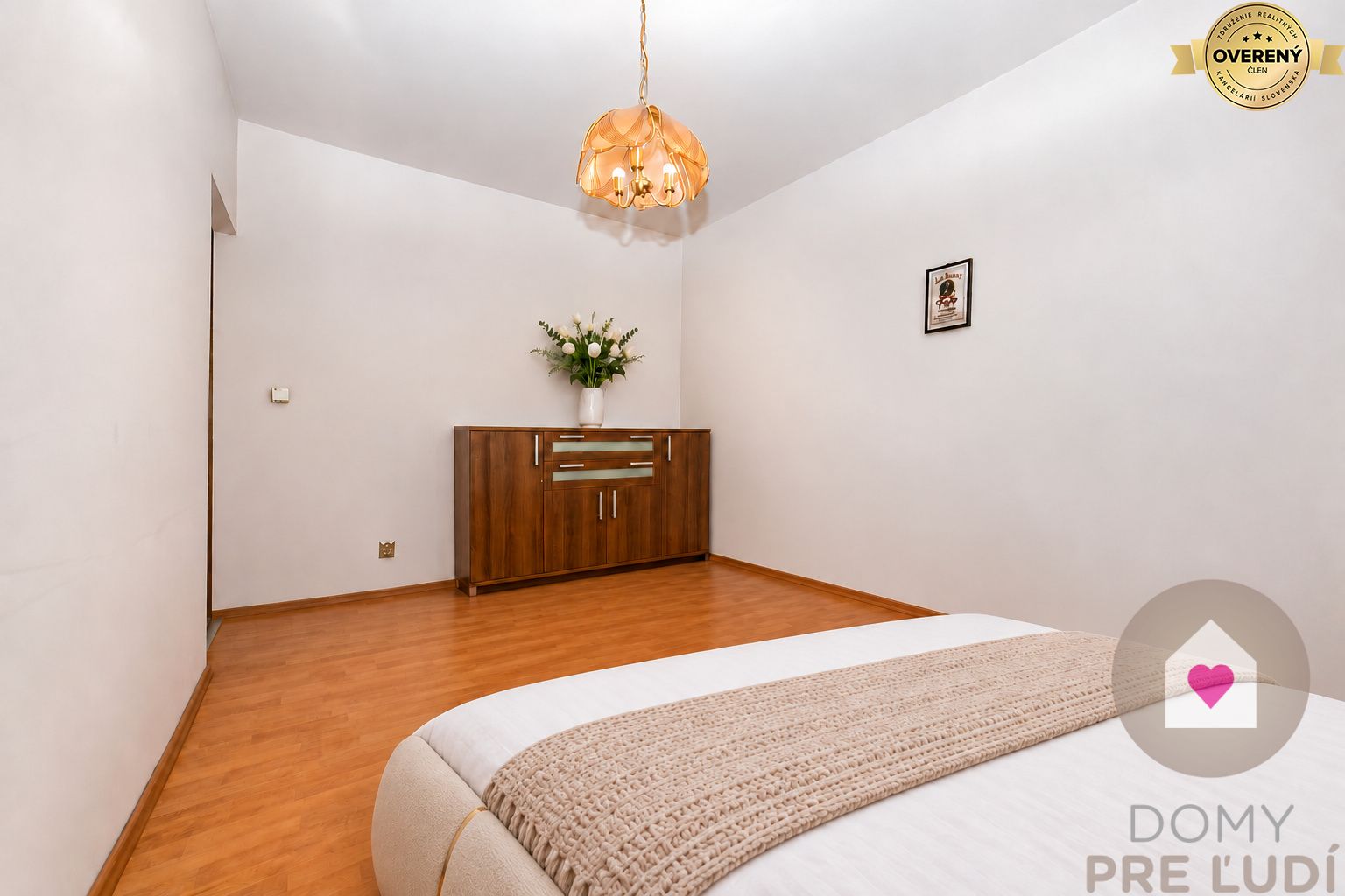 BA/PETRŽALKA - Kompletne zariadený 4‑izbový byt s lodžiou a pivnicou – foto 10
