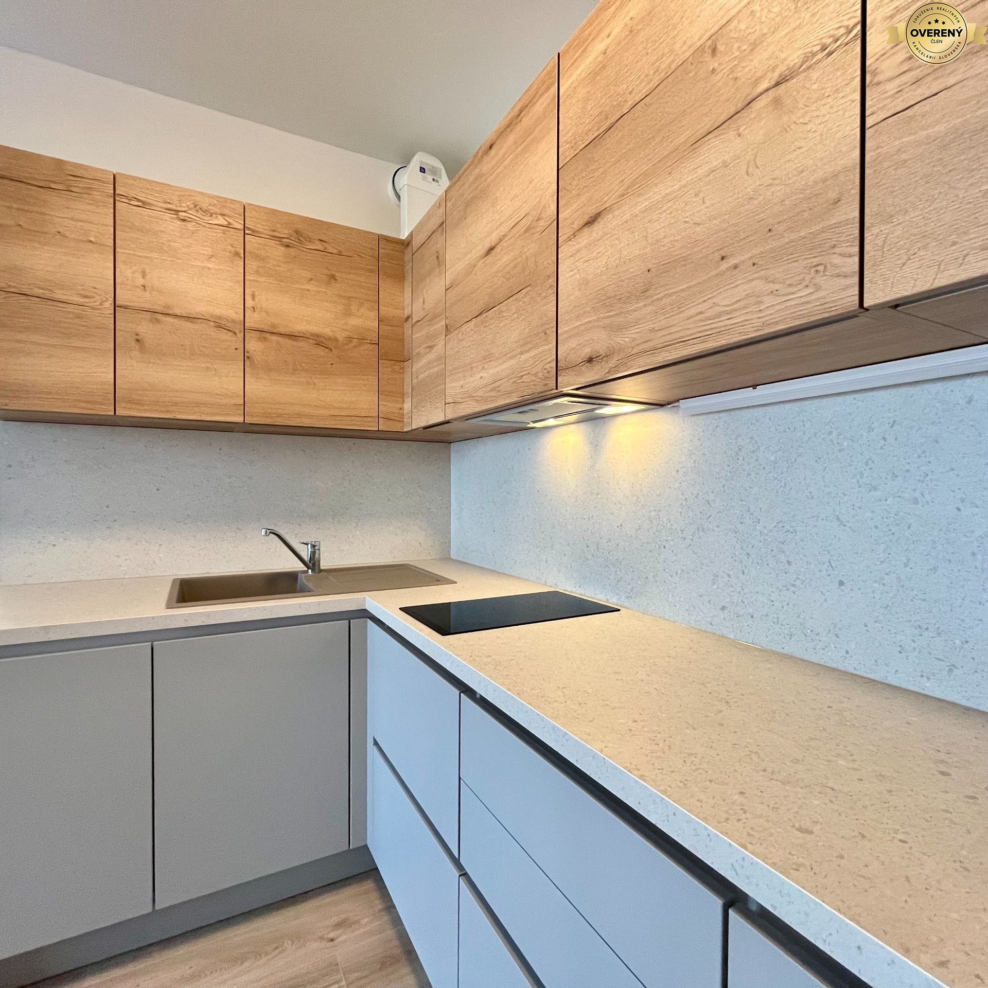 2‑izbový byt s priestrannou loggiou a parkovacím miestom – foto 10