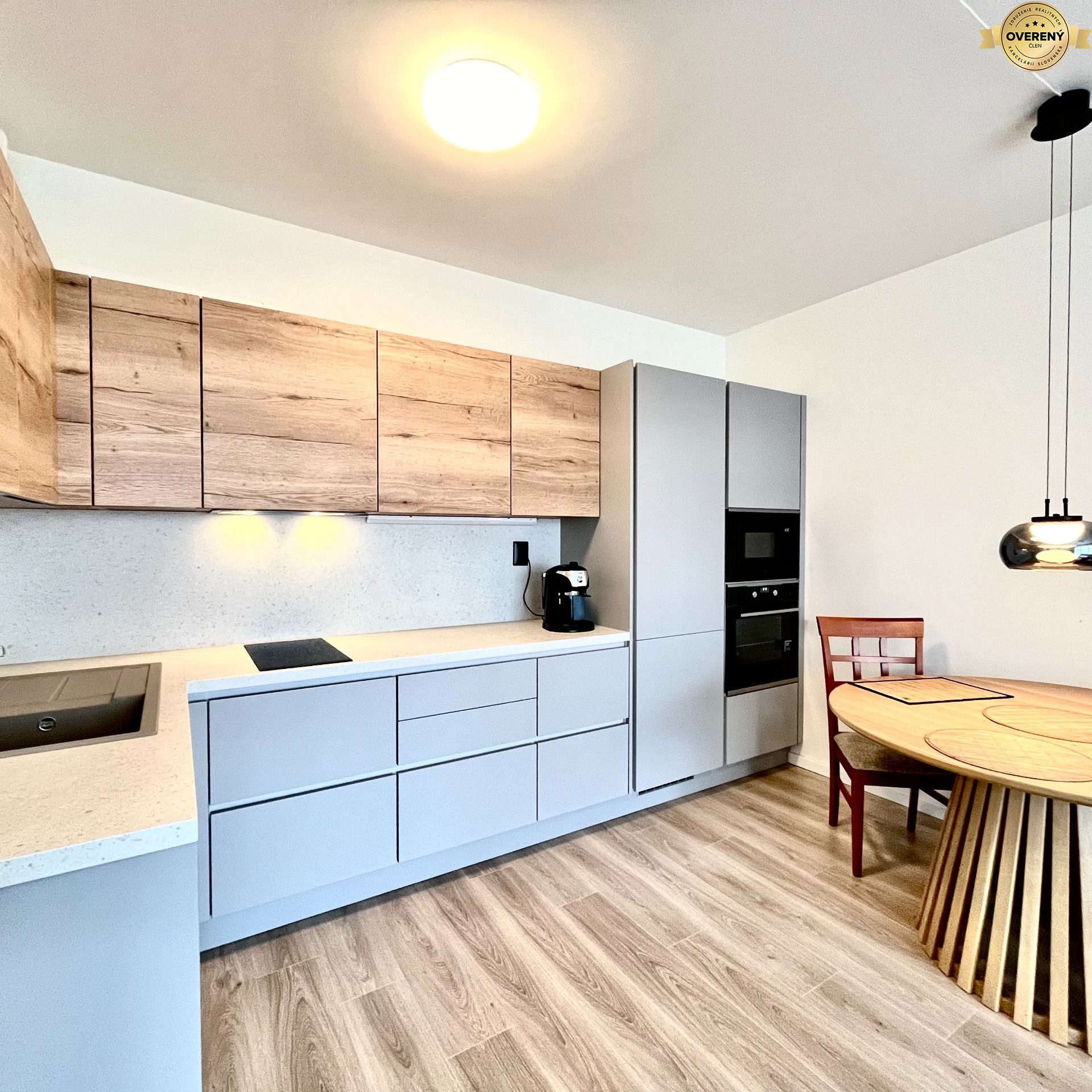 2‑izbový byt s priestrannou loggiou a parkovacím miestom – foto 4