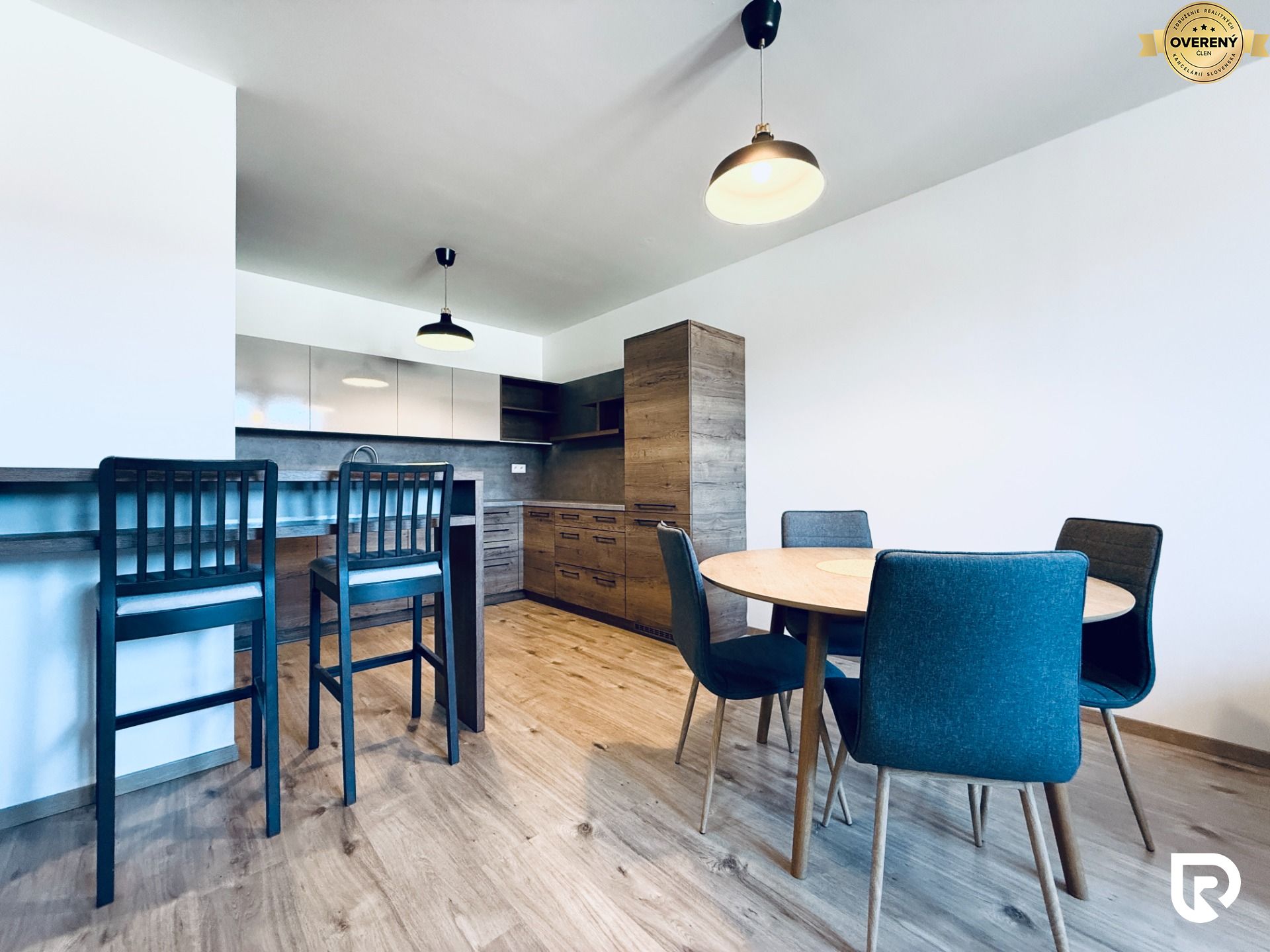 Moderneý 2‑i byt | 54 m² | zariadený | Páričkova