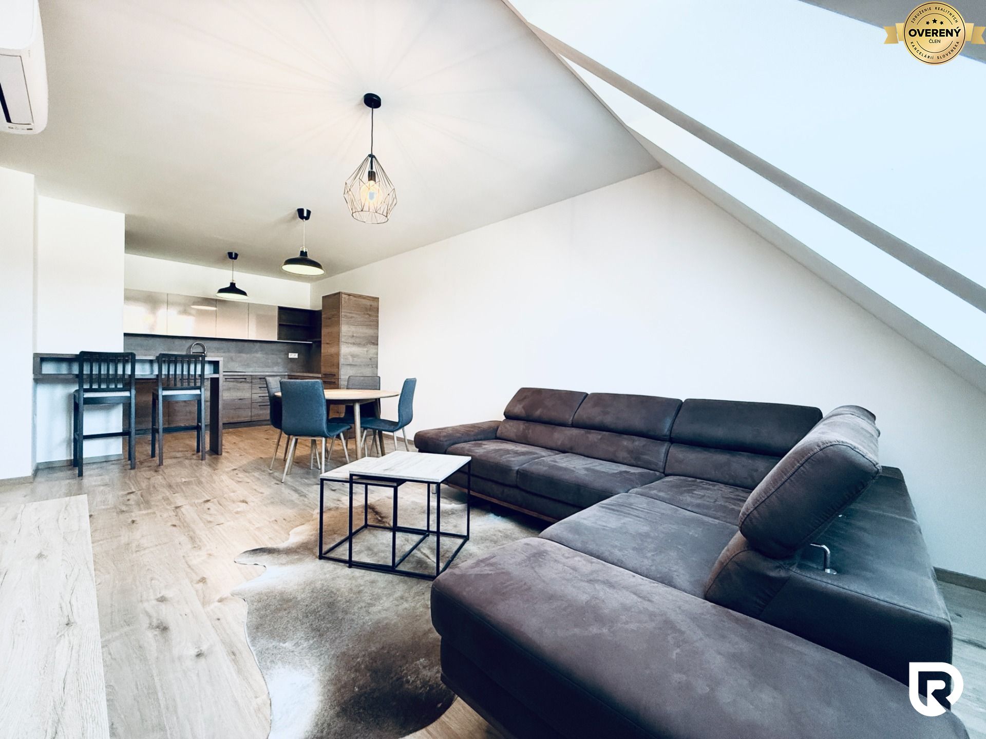 Moderneý 2‑i byt | 54 m² | zariadený | Páričkova – foto 3