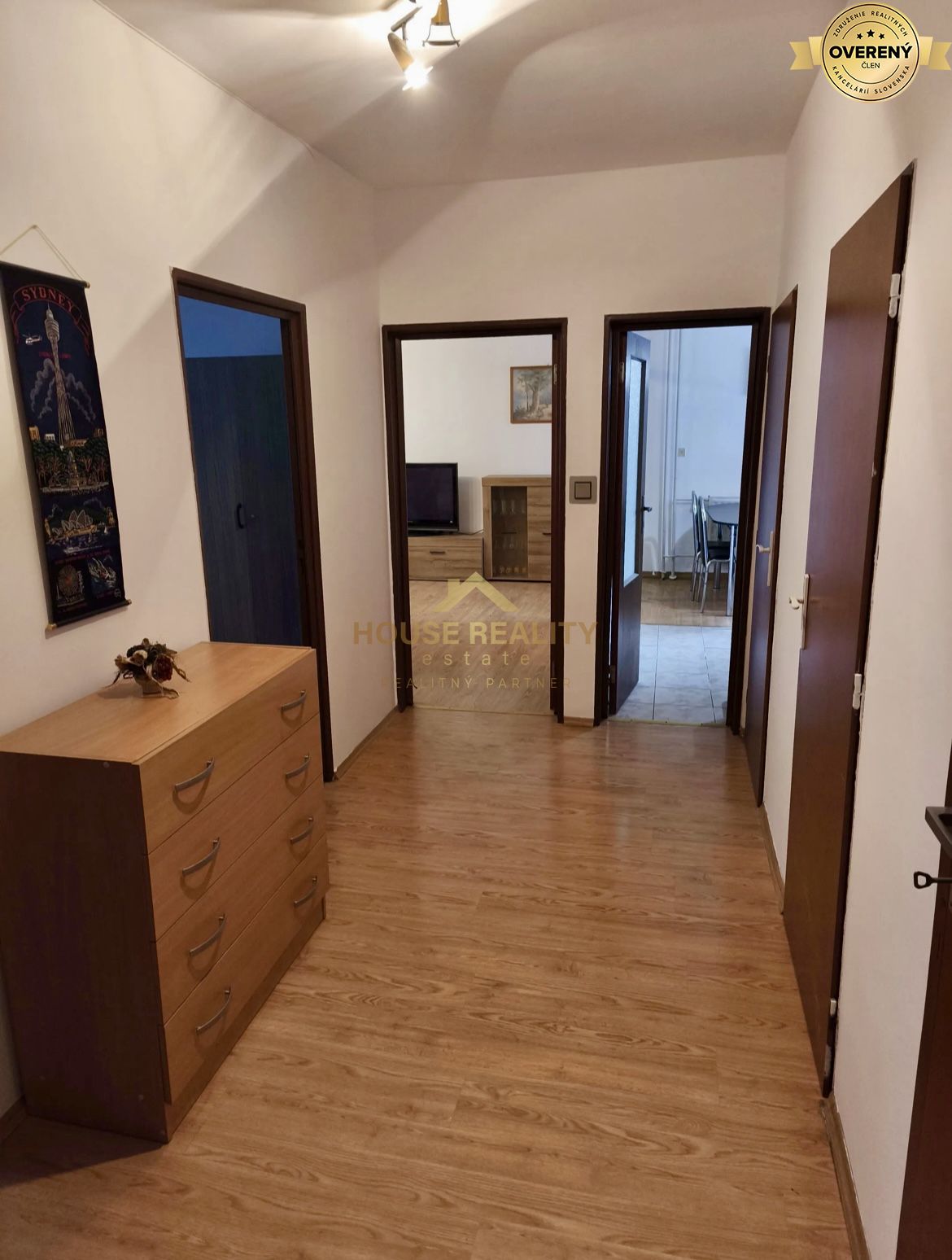Prenájom pekný veľký 4 izbový byt, Líščie nivy, Bratislava II. Ružinov – foto 8
