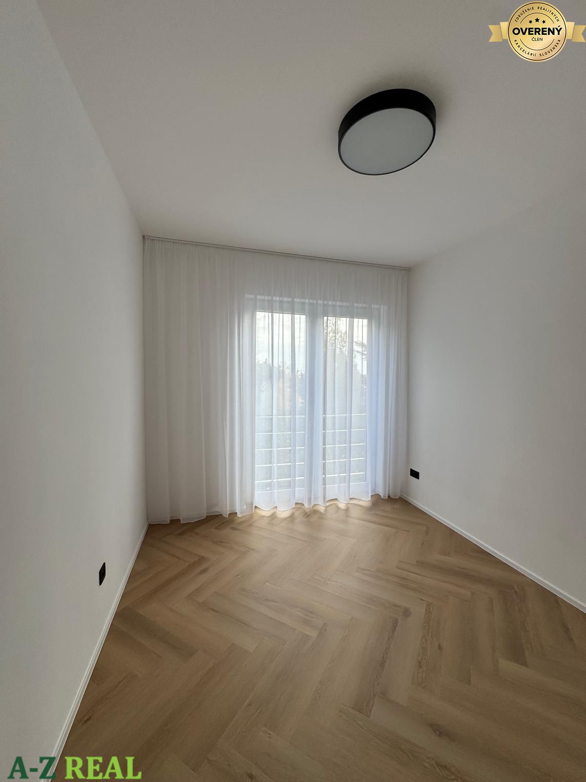 Zariadený 4 izb. byt s terasou, dvomi parkovaniami , Kramáre – foto 9
