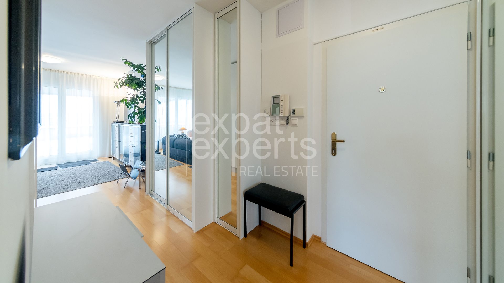 Výnimočný 2i byt vo vile 48 m2, s veľkou terasou 32 m2, parkovanie – foto 10