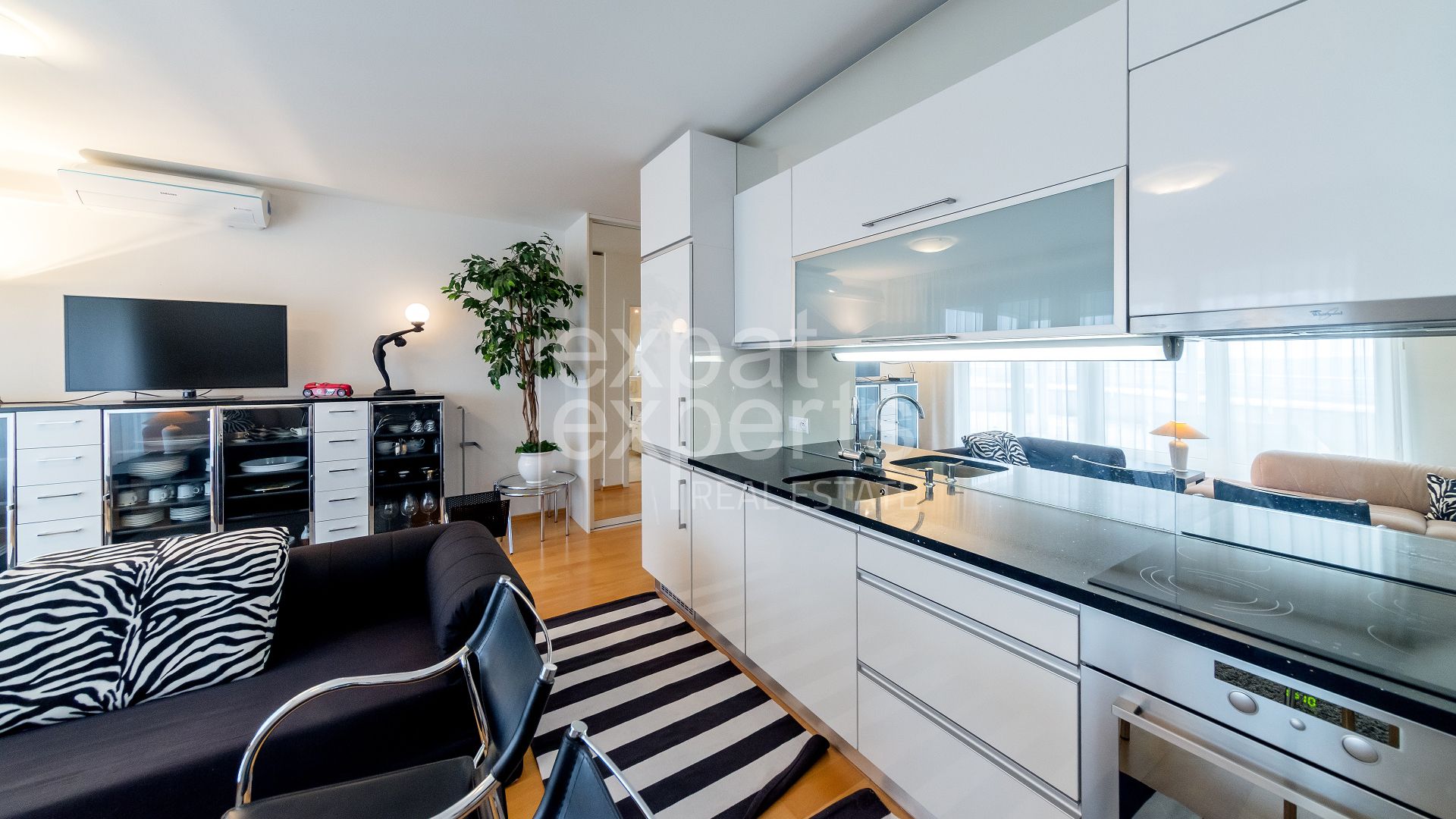 Výnimočný 2i byt vo vile 48 m2, s veľkou terasou 32 m2, parkovanie – foto 5