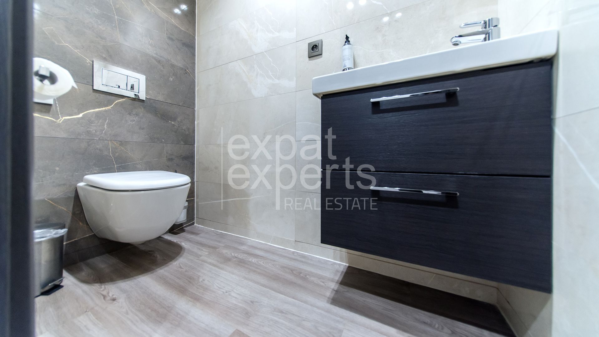 Nádherný 3i mezonet 75m2, klimatizácia, upratovanie v cene, parkovanie – foto 10