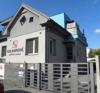 PRENAJATÉ - 2 izbový byt, Rastislavova, Košice - budova pohľad z boku2.JPG