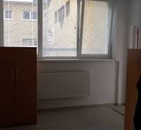 Kancelária 22 m2 Hospodárska - 1.jpg