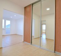 JÁNA SMREKA, 3-i byt, 76 m2 – nová komplet rekonštrukcia až do panelu - 3.JPG