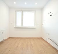 JÁNA SMREKA, 3-i byt, 76 m2 – nová komplet rekonštrukcia až do panelu - 16.JPG