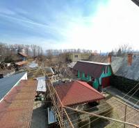 Rodinný dom, dvojgeneračné bývanie, Milhosť, Košice-okolie_ZARA REALITY_pohľad z terasy na zadnú časť (na poschodí)