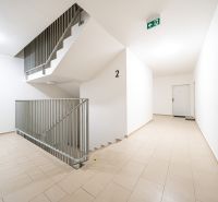 PRENAJATÉ:  2 izbový byt + PM,  Košice-Nová Terasa,  ulica Inovecká   - DSC03854.jpg