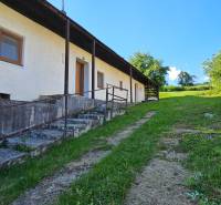 Romantický pozemok s pôvodným domom v obci Hubina - Hubina 82