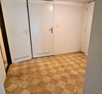 Romantický pozemok s pôvodným domom v obci Hubina - Hubina 82