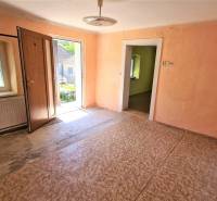 Romantický pozemok s pôvodným domom v obci Hubina - Hubina 82