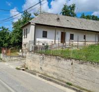 Romantický pozemok s pôvodným domom v obci Hubina - Hubina 82