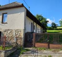 Romantický pozemok s pôvodným domom v obci Hubina - Hubina 82