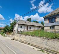 Romantický pozemok s pôvodným domom v obci Hubina - Hubina 82