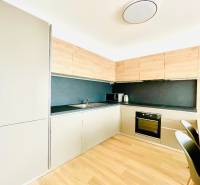 Eurovea: Na prenájom lux., zariadený, 2 byt/eng. text inside - 3